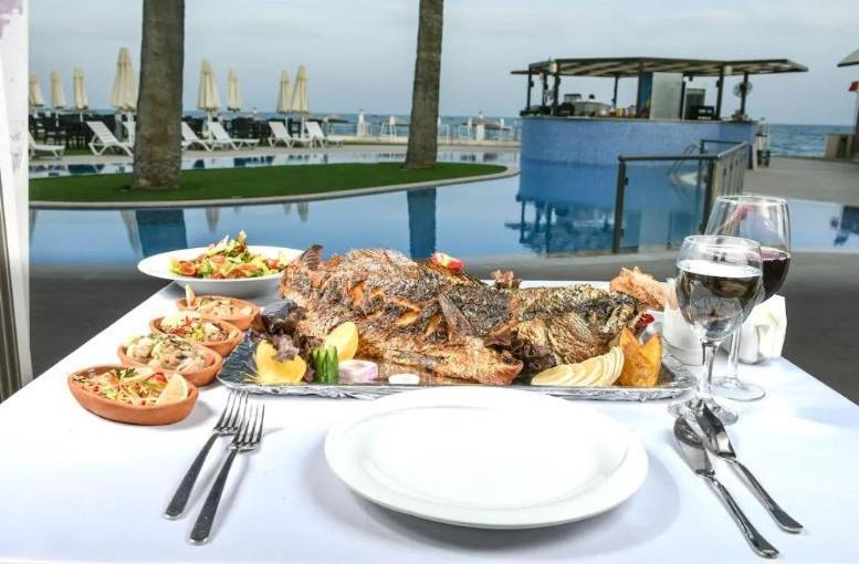 Mimoza Beachfront Hotel & Restaurant Фамагуста Экстерьер фото
