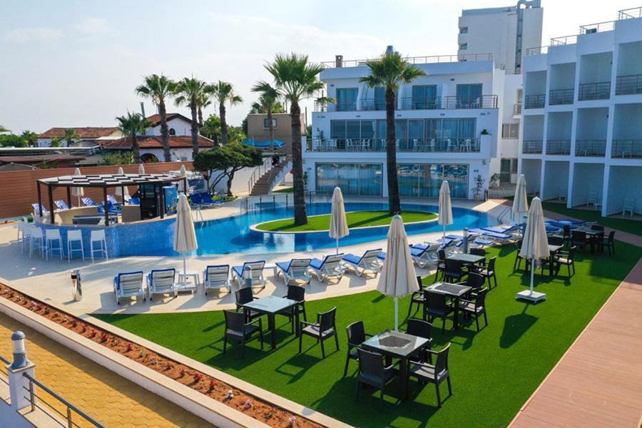 Mimoza Beachfront Hotel & Restaurant Фамагуста Экстерьер фото