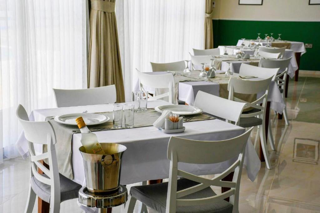 Mimoza Beachfront Hotel & Restaurant Фамагуста Экстерьер фото
