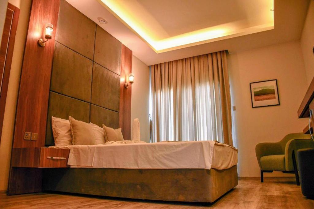 Mimoza Beachfront Hotel & Restaurant Фамагуста Экстерьер фото