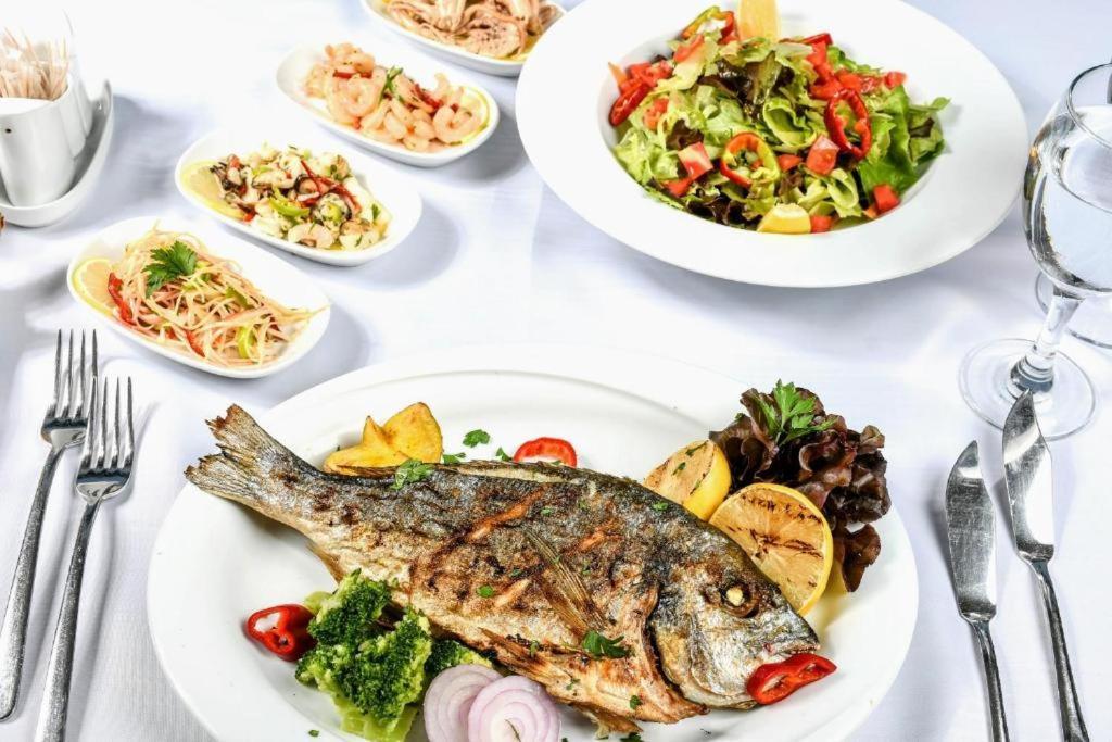 Mimoza Beachfront Hotel & Restaurant Фамагуста Экстерьер фото