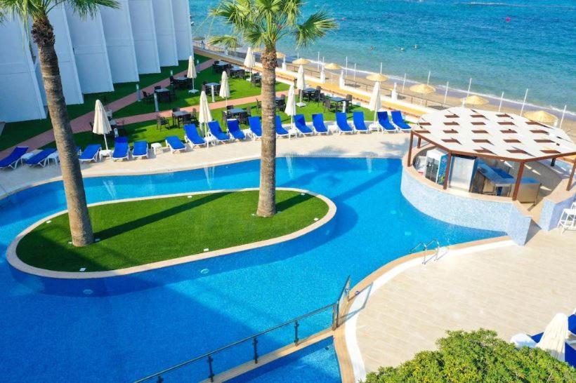 Mimoza Beachfront Hotel & Restaurant Фамагуста Экстерьер фото