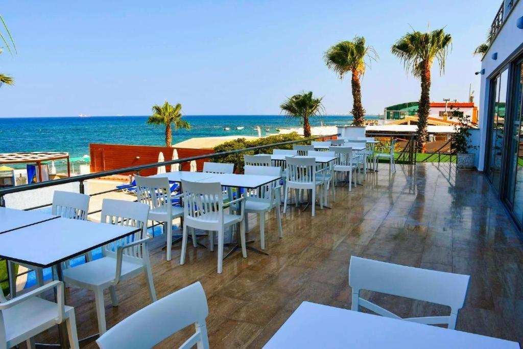 Mimoza Beachfront Hotel & Restaurant Фамагуста Экстерьер фото